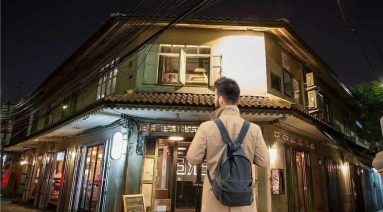 Affordable Hostels in Bangkok – Johnny’s Story