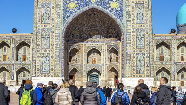 Uzbekistan-visa-for-backpackers-2025
